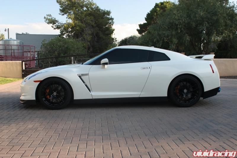 Sometimes Black and White is Good Especially on a Nissan GTR