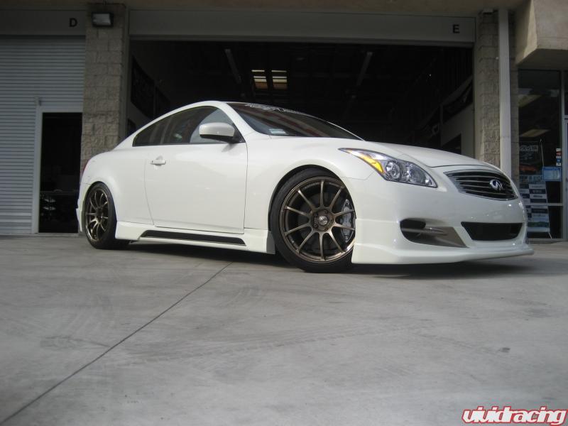 What you see before you is an Infiniti G37S equipped with the new Advan RZ
