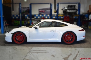 Porsche 991 Carrera Powdercoat Stock Wheels Red Photoshop