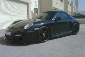 Abdullah C4S with HRE P43 Gloss Black Wheels