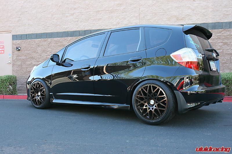 Sean's Honda Fit with Rotiform BLQ 18in Wheels
