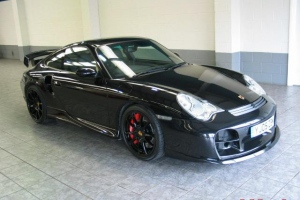 Car Techs Blacked Out 996TT