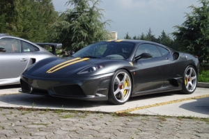 Ferrari Scuderia with HRE P45 Monoblok Wheels