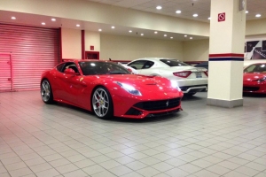ferrarif12-10
