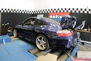 Jeff's 996TT with Flash and AP intake