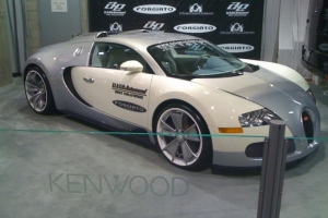 White Bugatti Veyron at LA Auto Show 2011