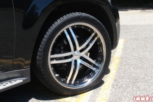 Mercedes Gl450 On Vossen Vvs-078 Wheels Stainless Face Black Insets And Stainless Lip 22x9 32mm 5x11