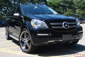 Mercedes Gl450 On Vossen Vvs-078 Wheels Stainless Face Black Insets And Stainless Lip 22x9 32mm 5x11