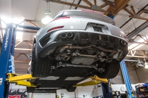 AP 991 Exhaust tips & Carbon Diffuser-8