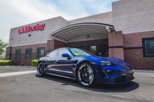 Taycan_VR_Building-1