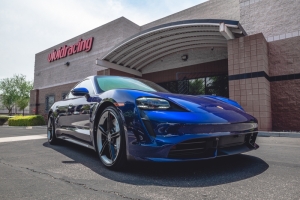 Taycan_VR_Building-2