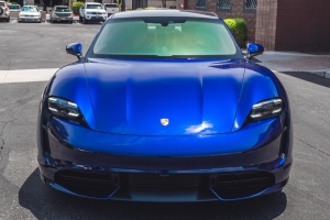 Taycan_VR_Building-4