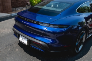 Taycan_VR_Building-8