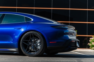 VRForged_Taycan_Blue-14