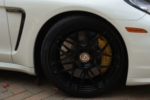 panamera-turbo-black-hre-p40sc-2