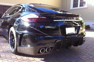 Porsche Panamera Turbo with Vorsteiner Carbon Diffuser