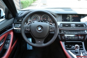 Arrival of the M5-interior