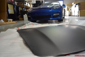 porsche-panamera-seibon-carbon-hood-1