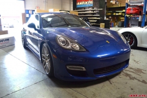 porsche-panamera-seibon-carbon-hood-8