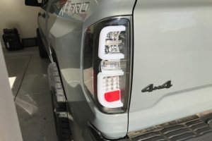 toyota-tundra-spyder-tailight install -10