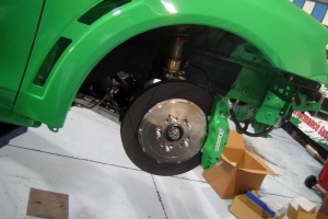 Project EVO X Green Rotora Brakes Get Mounted