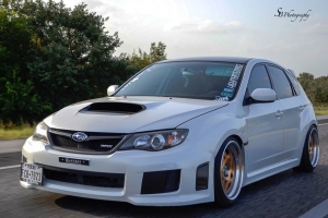 slammed-subaru-hatch