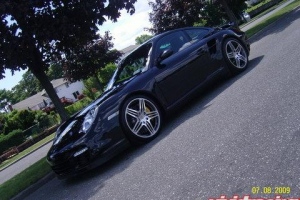 Valentino Porsche 997TT with GMG and H&R