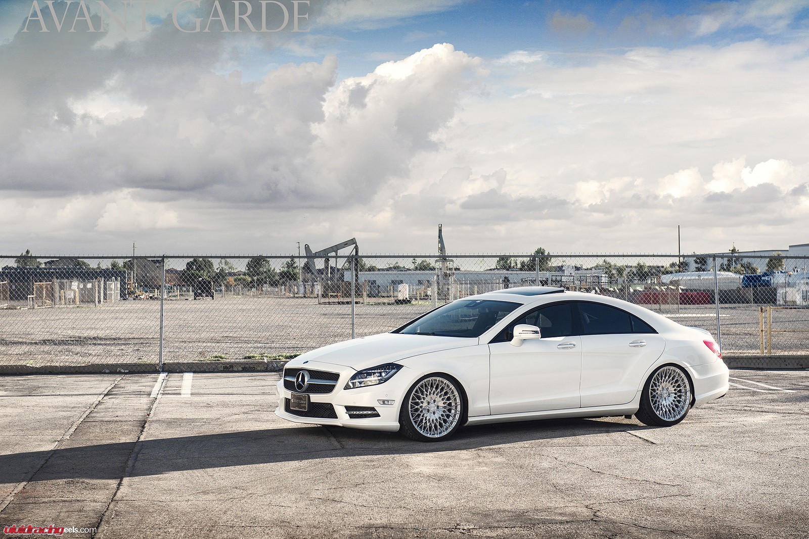 16039831707_f348d39c03_h