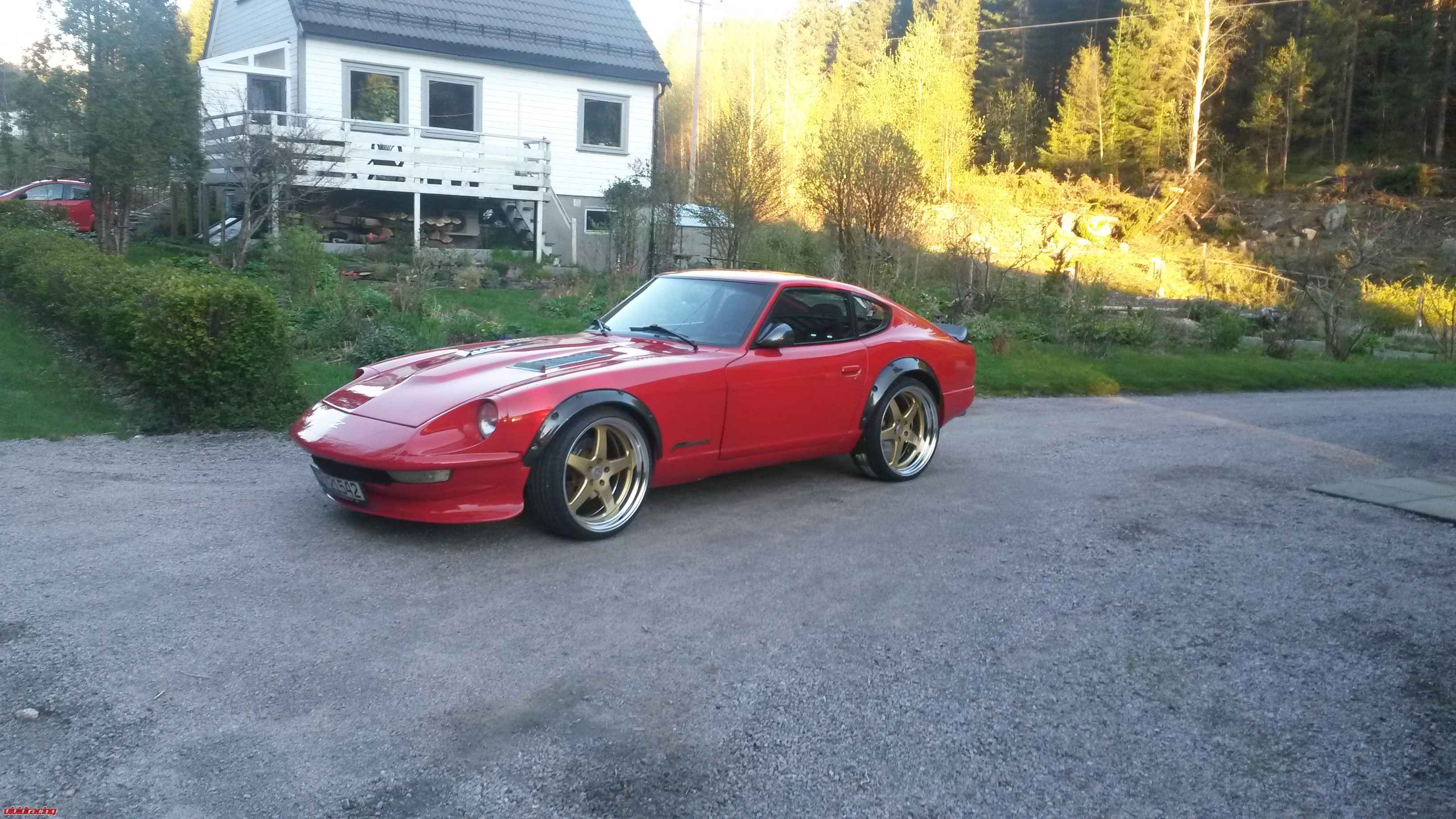 Datsun 240Z Sporting 20 Inch Work Gnosis Wheels