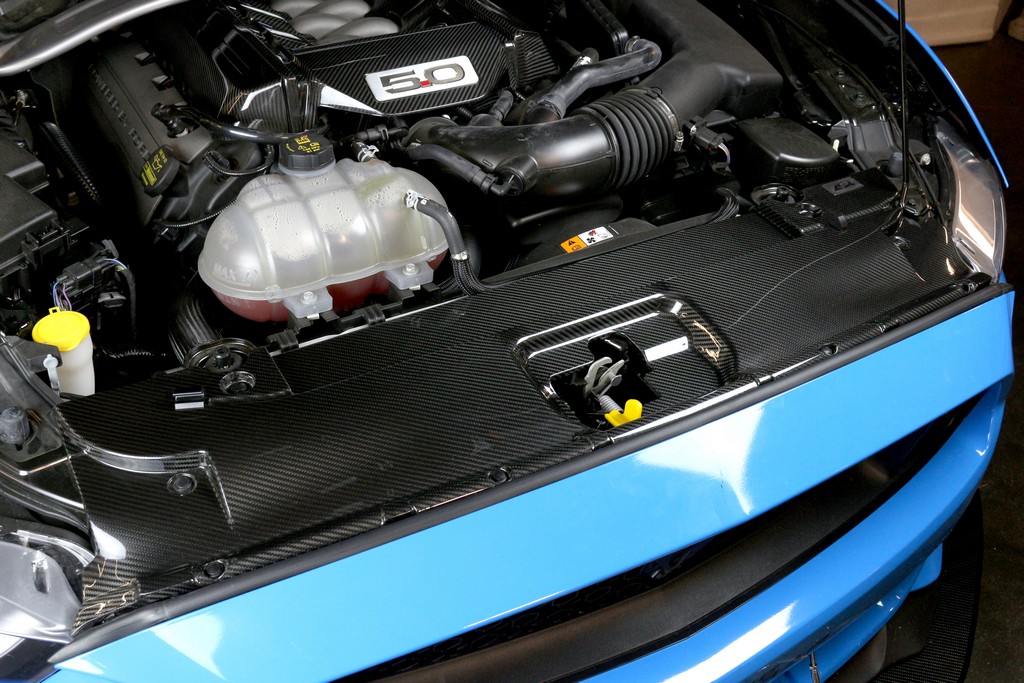 2015_Mustang_Cooling-plate_installed_LR_1