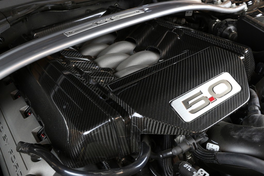 2015_Mustang_Engine-Cover_Installed_HR_6