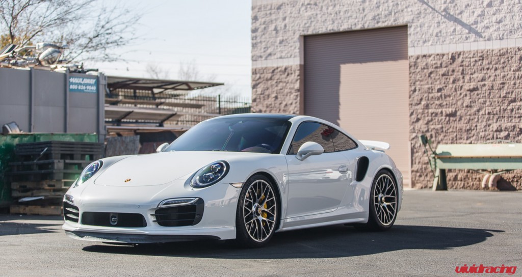 991_Turbo_White_Akrapovic-12