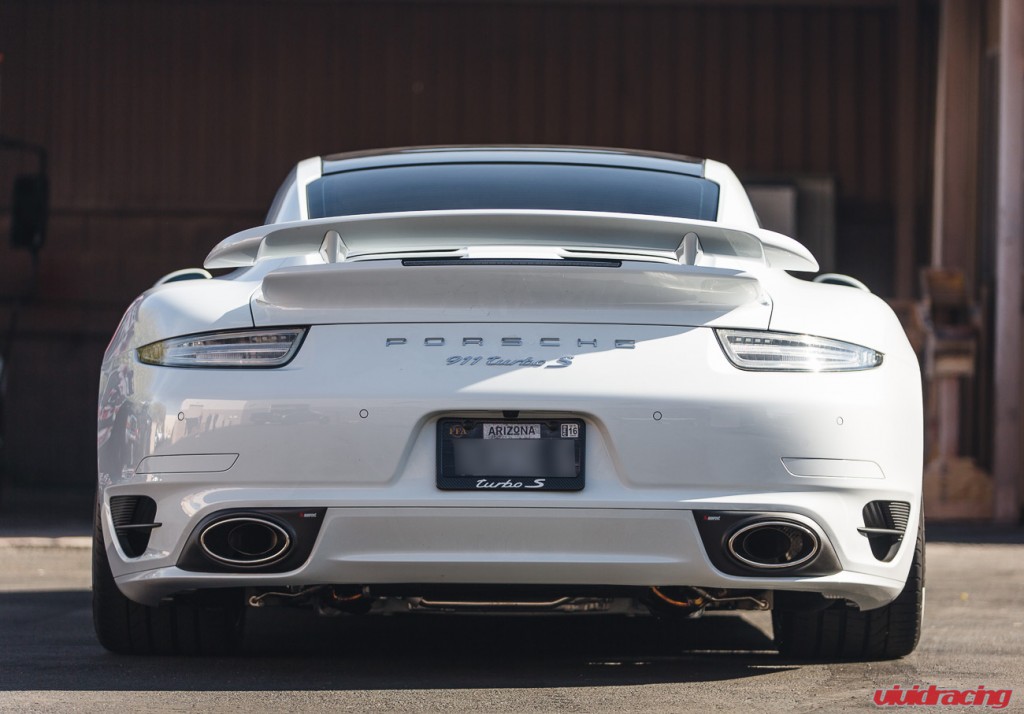 991_Turbo_White_Akrapovic-13