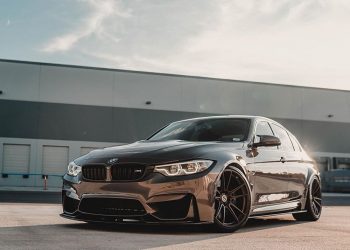 2015 BMW M3 Vivid Racing modifications