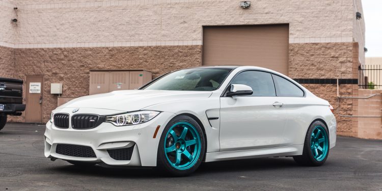 2016 BMW M4 Vivid Racing modifications