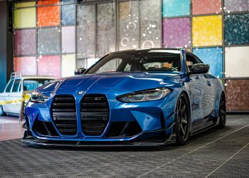 2021 BMW M4 Vivid Racing modifications