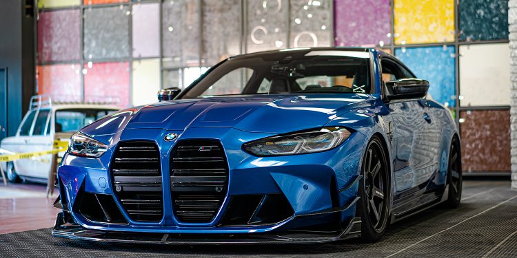 2021 BMW M4 Vivid Racing modifications