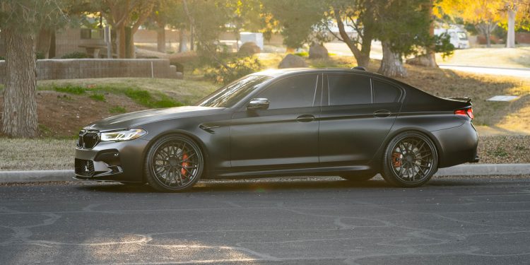 2023 BMW M5 Vivid Racing modifications