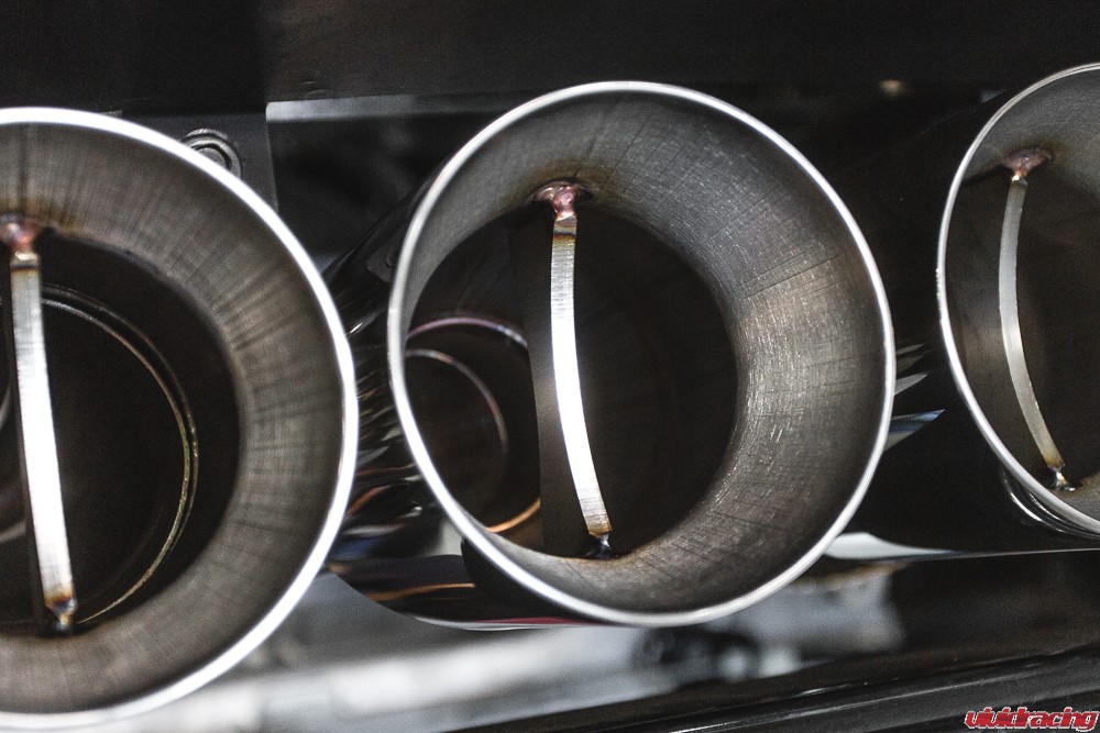 C7-Stingray-Corvette-Meisterschaft-Exhaust-16