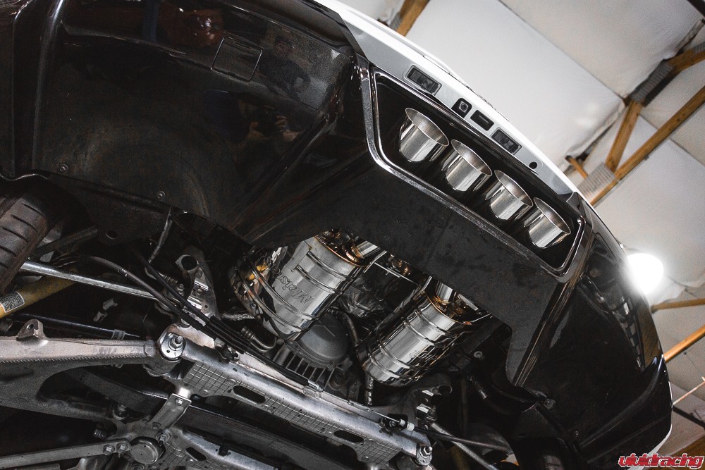 C7-Stingray-Corvette-Meisterschaft-Exhaust-9