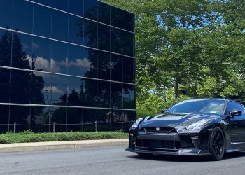 Customer Spotlight: Nissan GT-R on Volk Racing TE37 Wheels and Mitsubishi Evo VIII on Enkei NT03