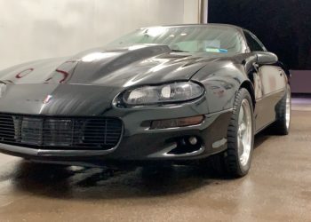 1998 Chevrolet Camaro Vivid Racing modifications