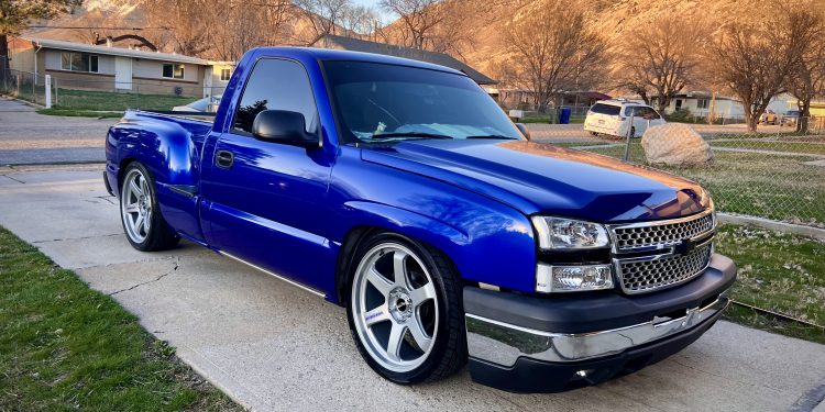 2004 Chevrolet Silverado 1500 Vivid Racing modifications