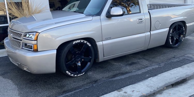 2004 Chevrolet Silverado 1500 Vivid Racing modifications