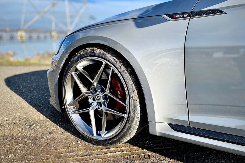 Customer Spotlight: Audi RS5 on HRE FF11 Wheels – Vivid Racing News