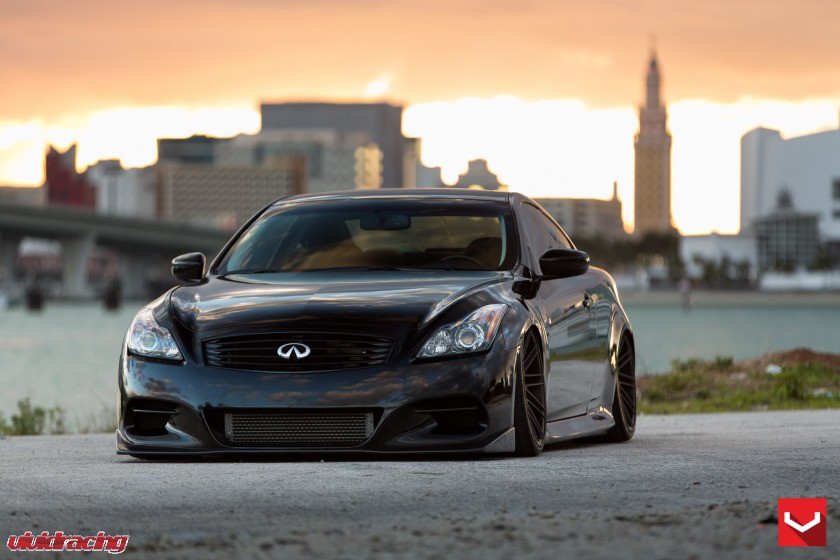 Infiniti G37S on Vossen Forged VPS-309