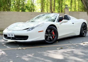 2014 Ferrari 458 Spider Vivid Racing modifications