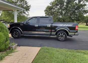 2005 Ford F-150 Vivid Racing modifications