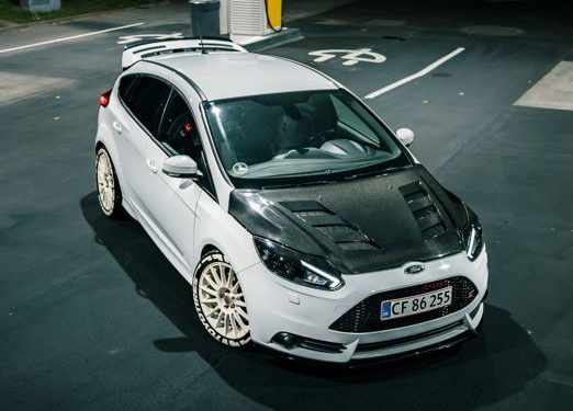 2014 Ford Focus ST Vivid Racing modifications