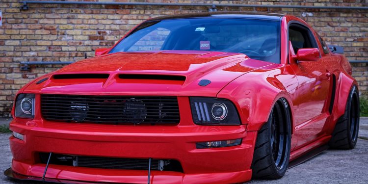 2007 Ford Mustang GT Vivid Racing modifications